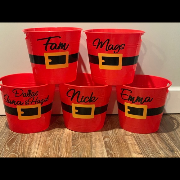 Custom Christmas buckets - Picture 2 of 4